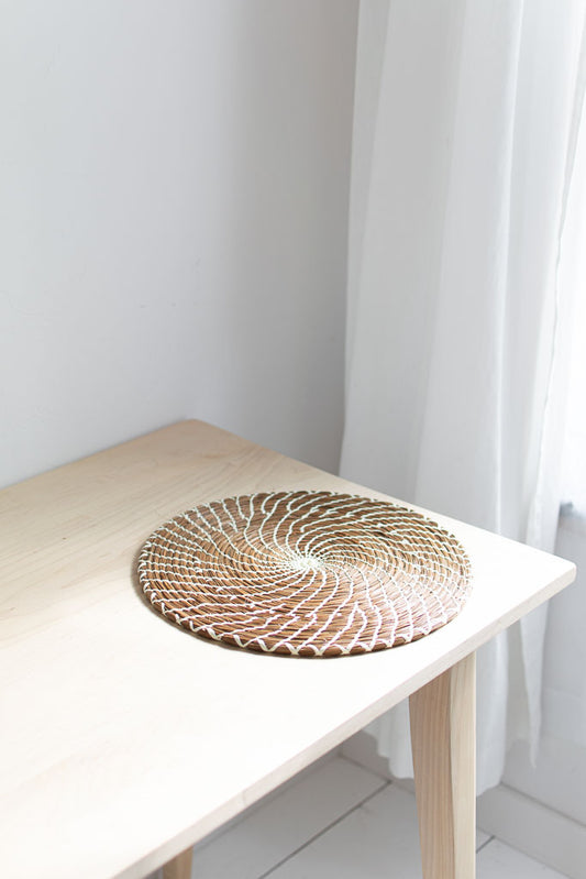 pine needle plate charger