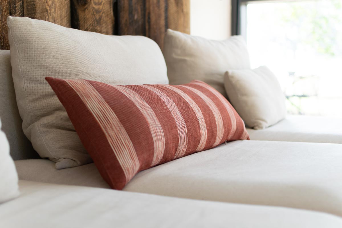 Long Lumbar Pillow Cover in Jaspeado